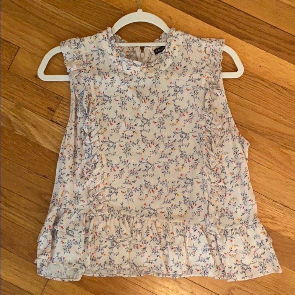 flattering flowery ruffle top
